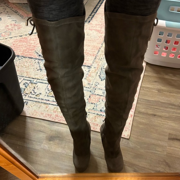 💋 New Thigh High Boots by J Lo - Picture 8 of 8